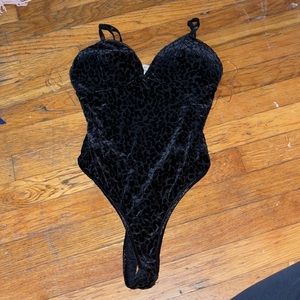 Black leopard print bodysuit